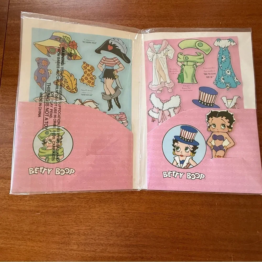 Vintage 2003 Betty Boop Magnetic Magic Paper Doll With 14 Movie Costumes Sealed